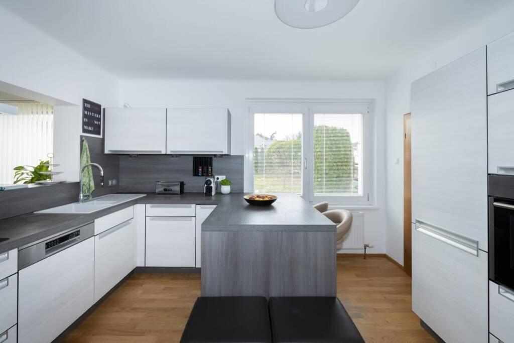 Schoenes Ferienhaus Mit Garten Pörtschach am Wörthersee Buitenkant foto